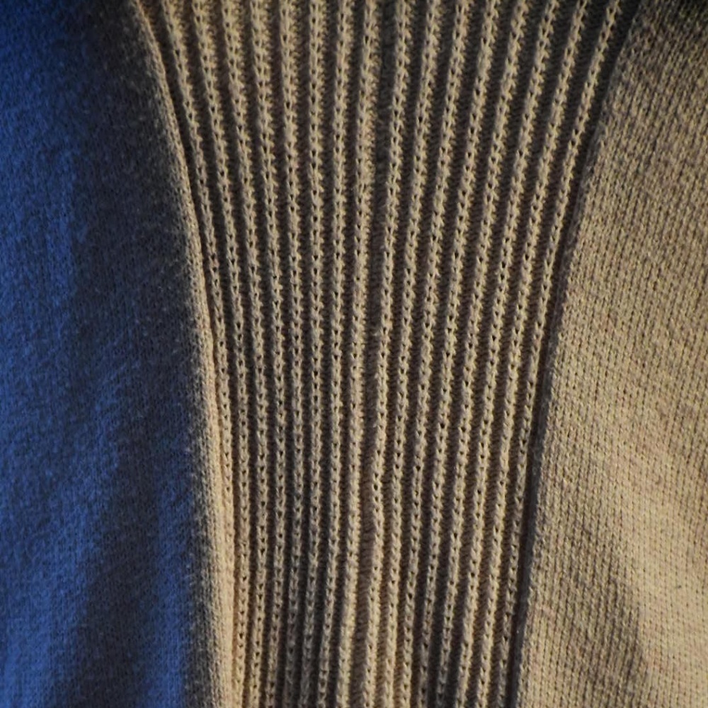 Sweater - Picture 3 of 4